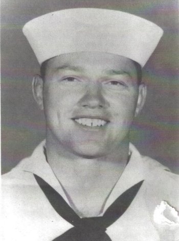 photo of Larry Ray Peterson in uniform