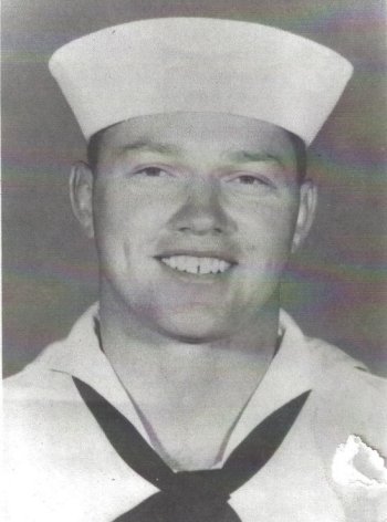 photo of Larry Ray Peterson in uniform